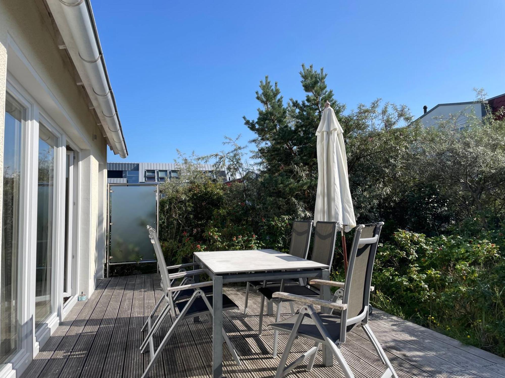 Kapitaenshaus Bergmeyer Mit Meerblick Norderney Exterior foto